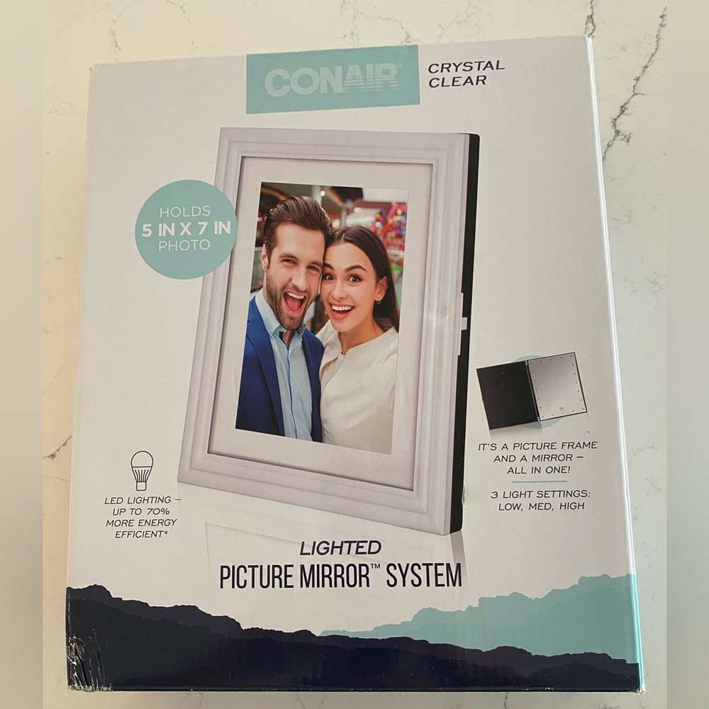 Conair Lighted Picture Mirror System
